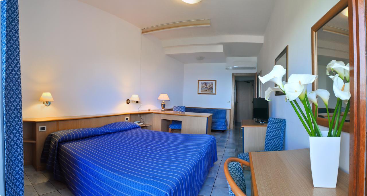 Hotel Riviera Bleu Diamante Exterior photo